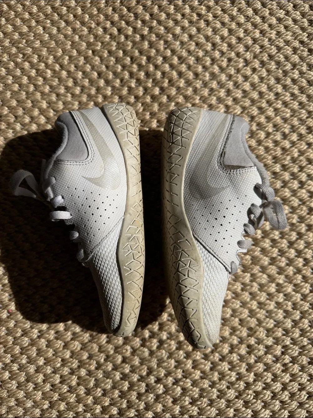 Nike Kids Cheer White Athletic Sneakers Shoes size 11C